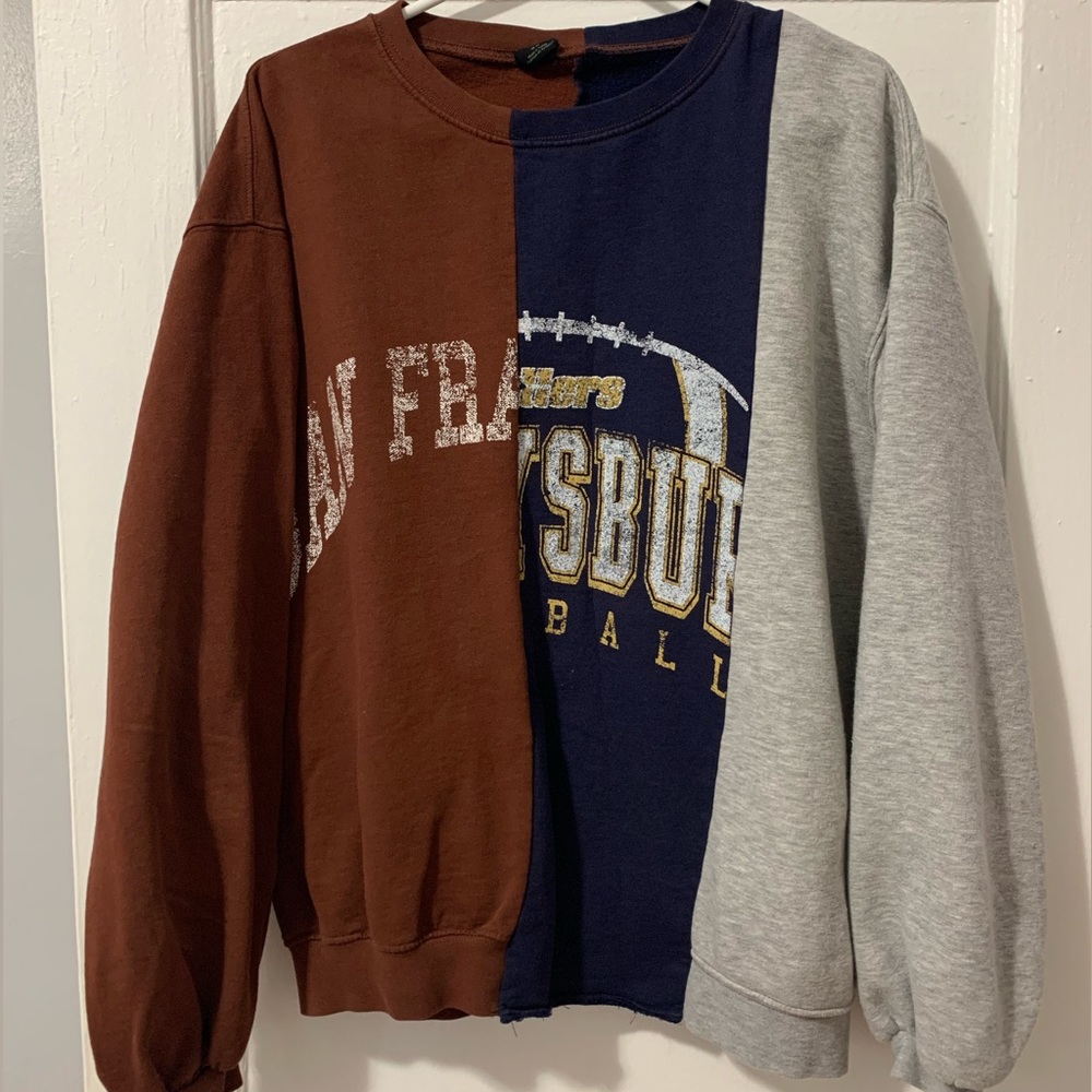 URBAN RENEWAL patch crewneck